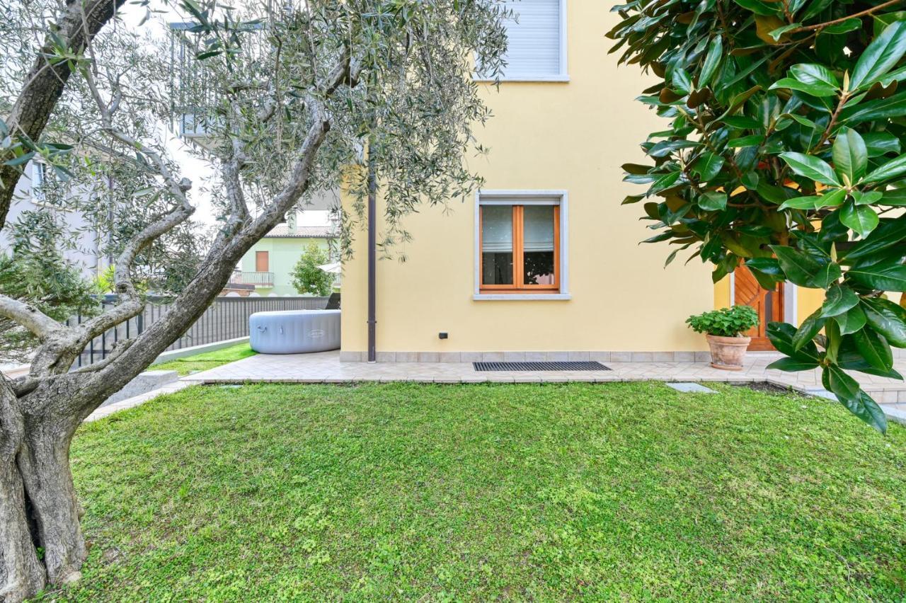 Pearl House - Sirmione Holiday - Jacuzzi Privata Luaran gambar